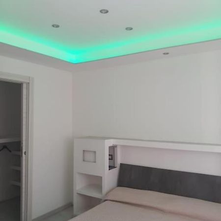 Chromotherapy Flat Monserrato Exterior photo